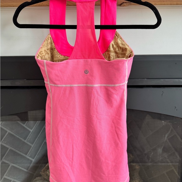 💗 Lululemon Athletica Hot Pink performance Tank with Built-In Shelf Bra – Size 4 - Picture 2 of 3